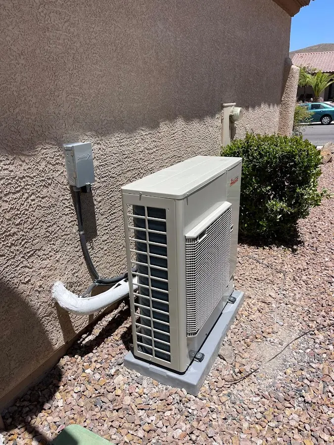 Residential air conditioning condenser unit in St. Augustine Shores